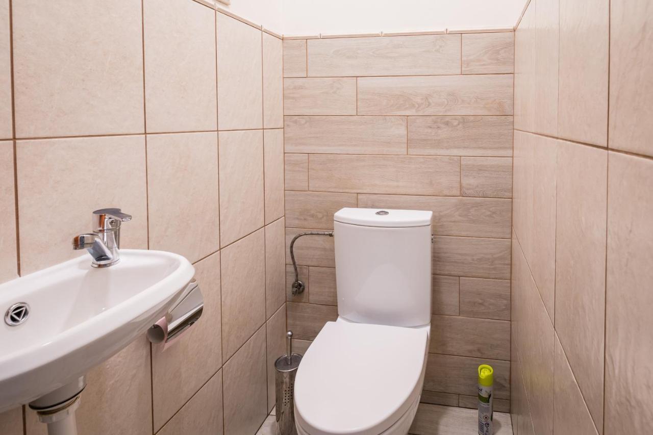 Apartamenty Lea 17 Wawelofts Krasków Exteriör bild