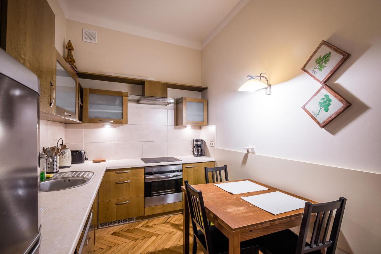 Apartamenty Lea 17 Wawelofts Krasków Exteriör bild